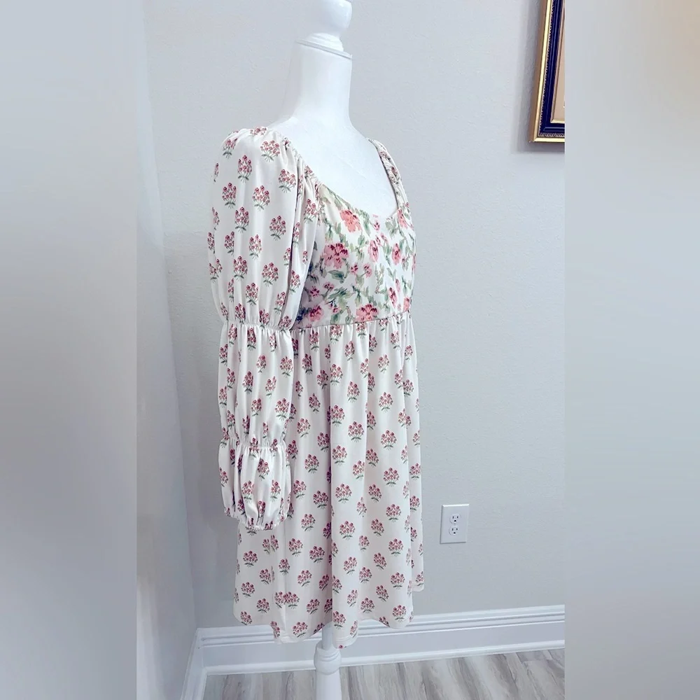 Smith & Quinn Women's Off White Floral Dress with Long Bishop Sleeves US Medium - Picture 2 of 8